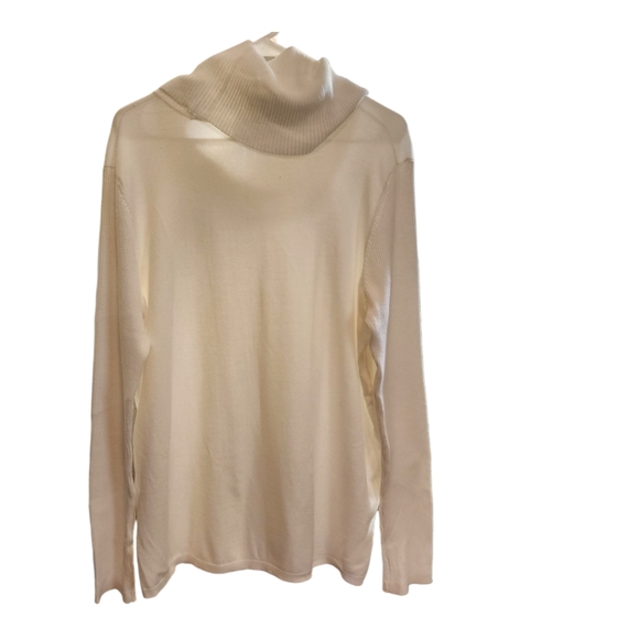 NWT Investments Turtleneck Sweater - Picture 3 of 3